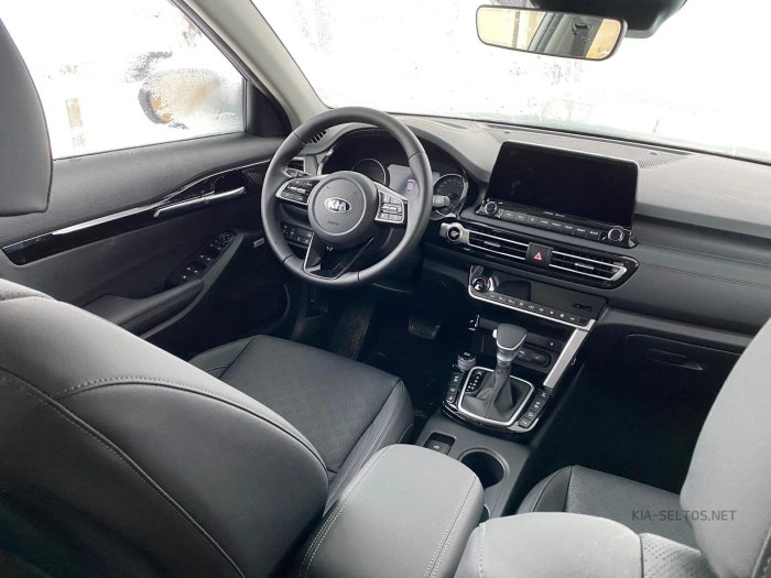 Киа Селтос Люкс 1.6 автомат