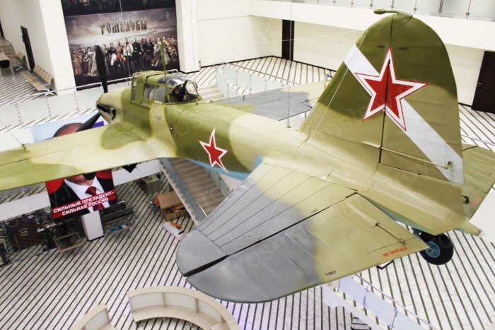 Самолёт ил-2 Штурмовик