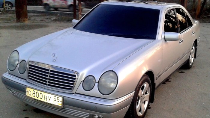 Лупоглазый Мерседес 210