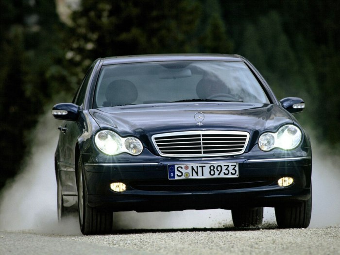 Mercedes-Benz c320 w203