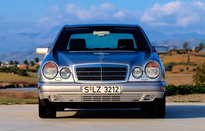 Мерседес w210 e200