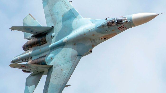 Су-27 двухдвигательный реактивный самолёт