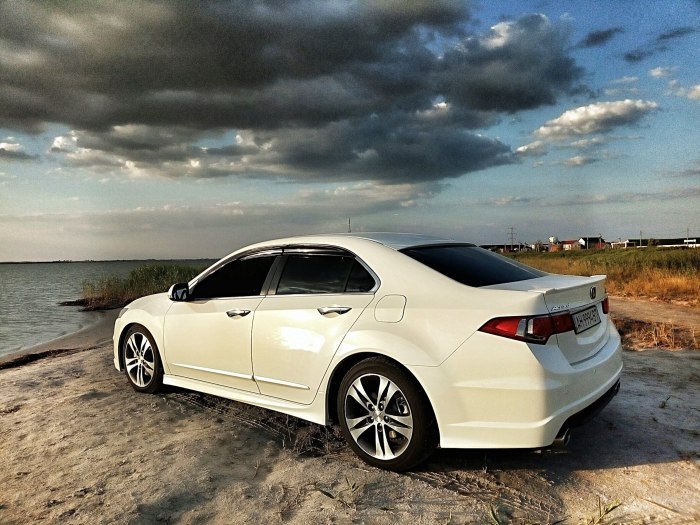 Honda Accord 8 Type s White