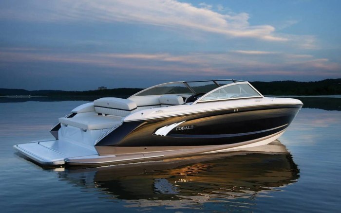 Cobalt 28 ft катер