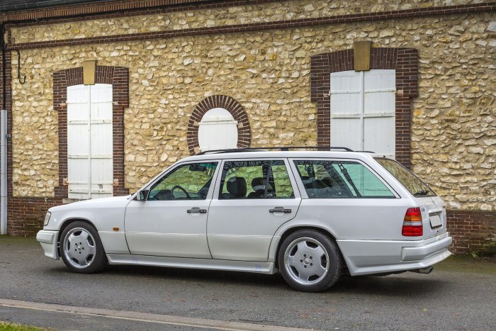 Mercedes s124 универсал