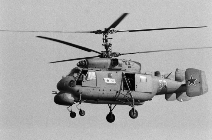 Палубный вертолет ка-25
