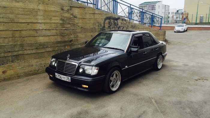 Mercedes Benz w124 e200
