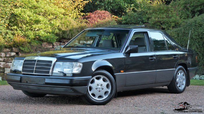Mercedes Benz w124 e300