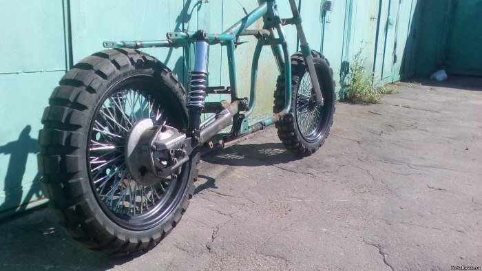R16 на мотоцикл Урал