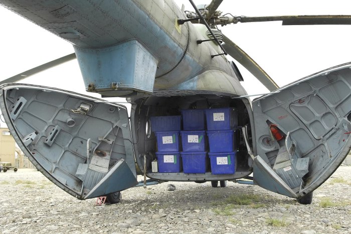 Ми-8 грузовой люк