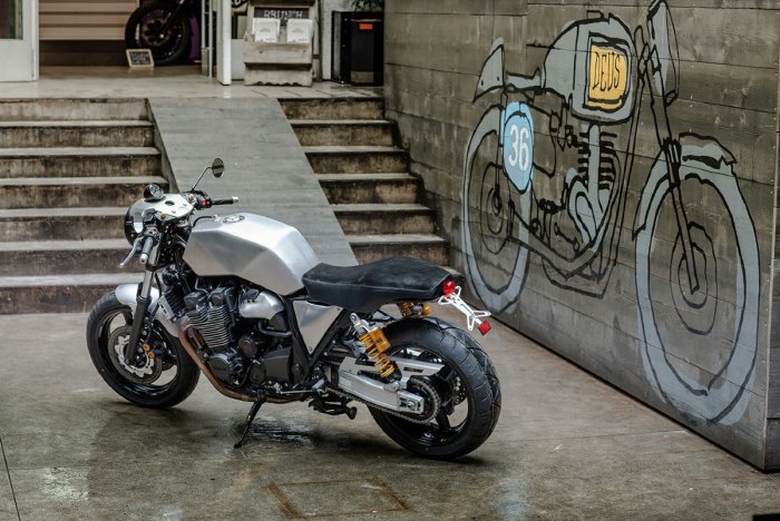 XJR 1300 Custom