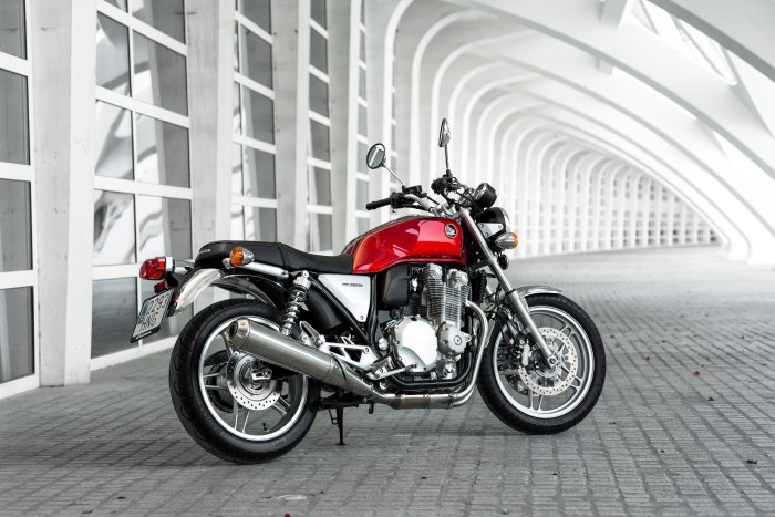 Honda cb1100