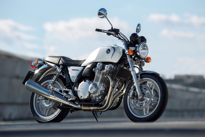 Мотоцикл Хонда CB 1100