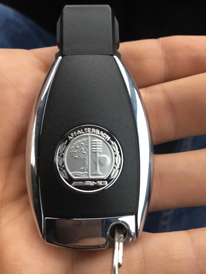 Ключ Мерседес w221