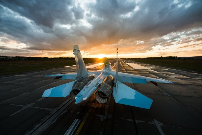 Иркутский авиационный завод Су-30см
