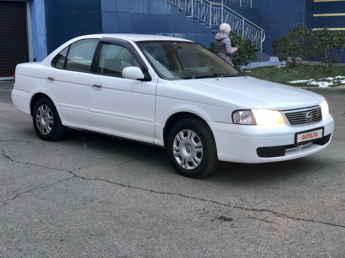 Nissan Sunny b15 2002