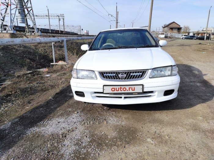 Ниссан Санни b15 белый