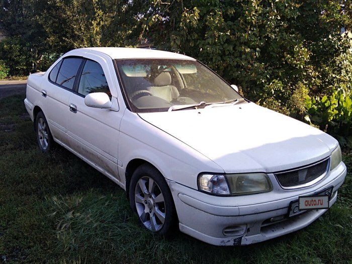 Nissan Sunny 2001 белый