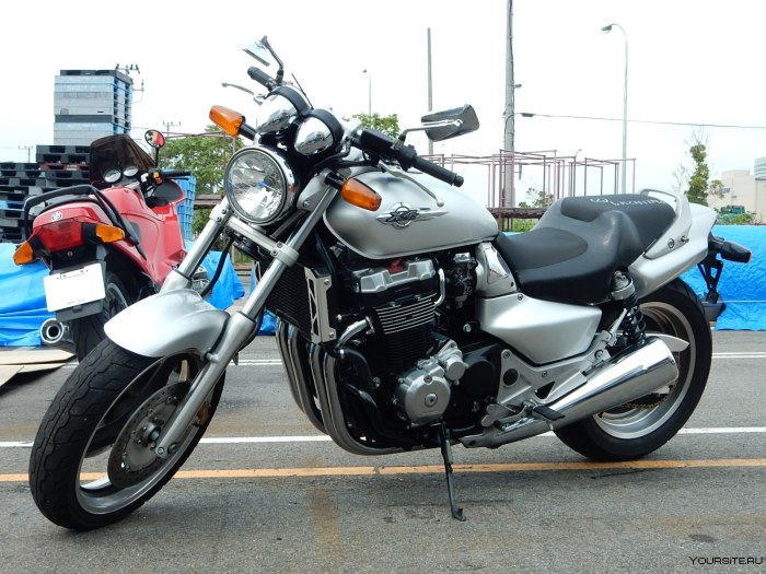 Honda x4 1999