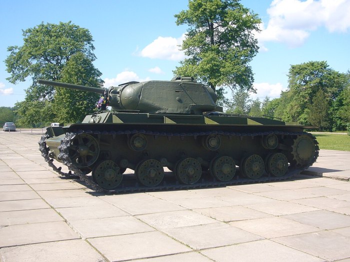 Танк кв-1с-152