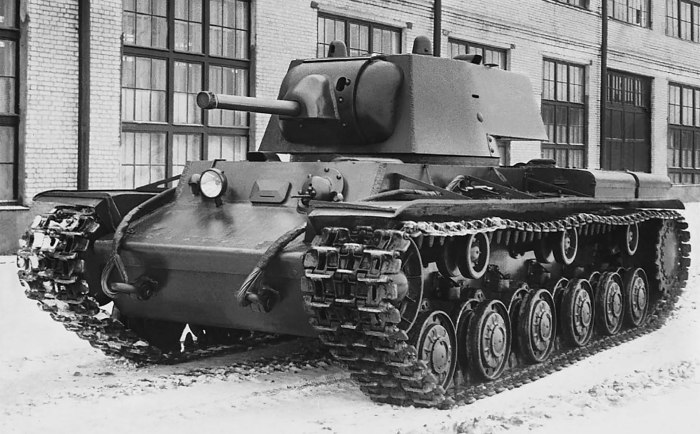 Танк кв-1 с пушкой л-11