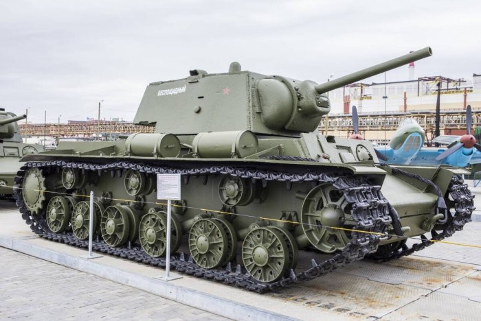 Танк кв-1