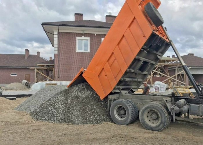 Песок выгрузка КАМАЗ