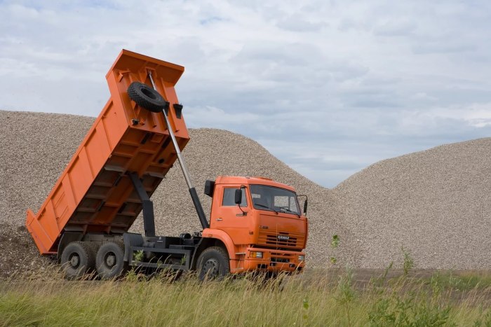 КАМАЗ 6520 С песком