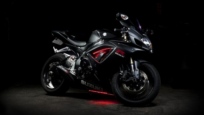 Сузуки GSXR 750 черный