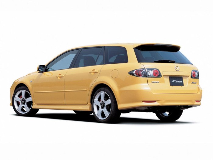 Mazda Atenza универсал 2002