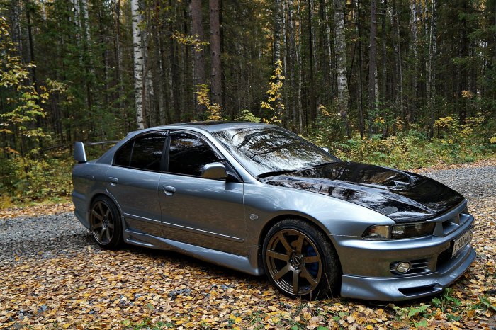 Mitsubishi Галант 8