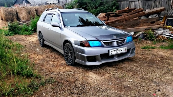 Nissan Wingroad y11 stance