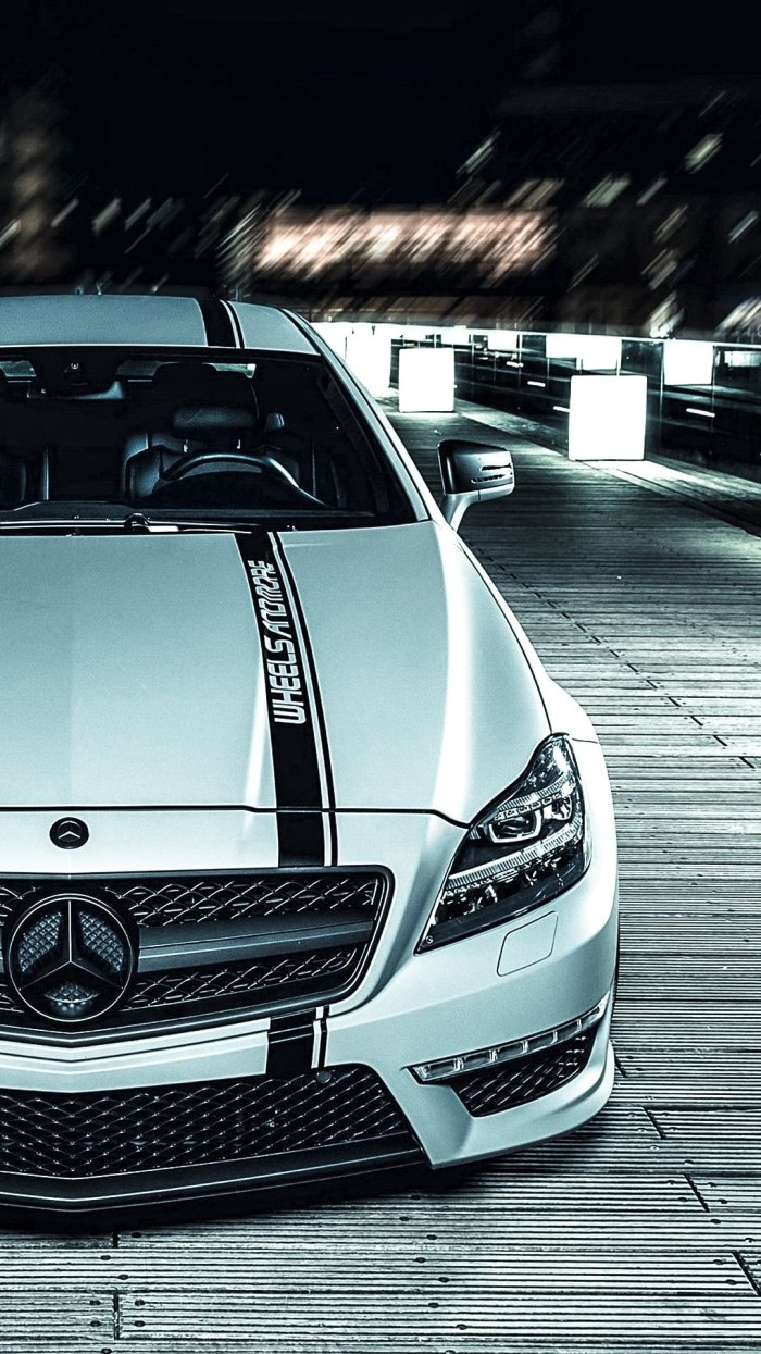 Mercedes CLS 63 AMG на айфон