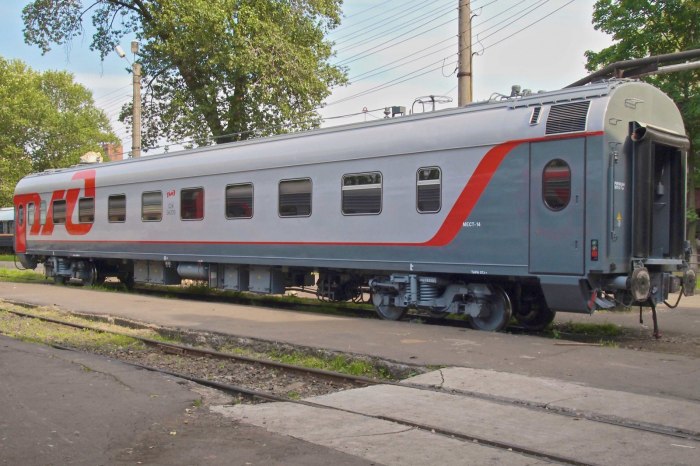 Вагон ТВЗ 61-4440 сбоку