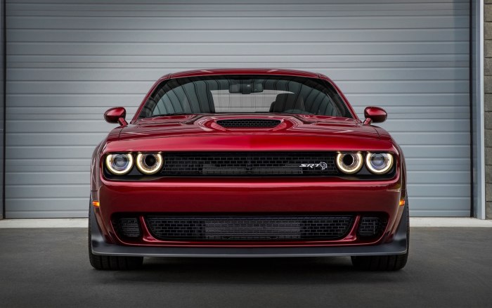 Dodge Challenger srt Hellcat