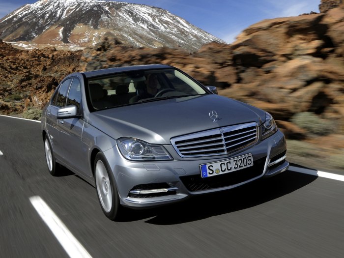Mercedes-Benz w204