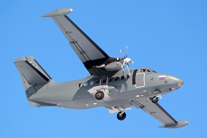 Let 410uvp-e20 Turbolet