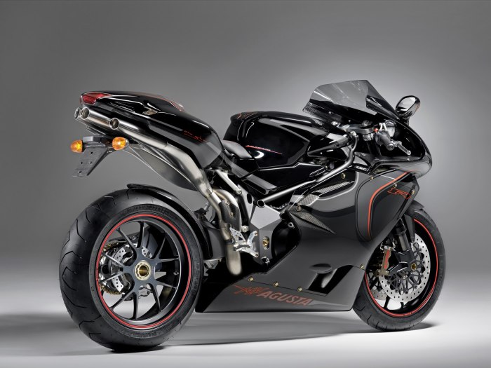 Мотоцикл MV Agusta f4