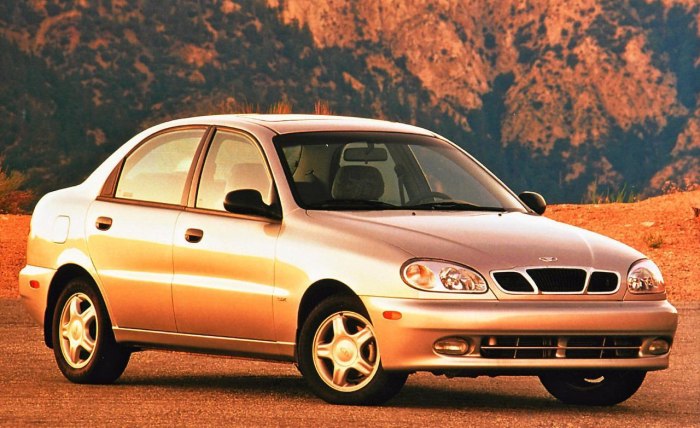 Daewoo lanos 2000
