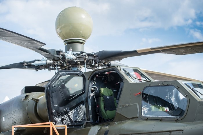 Ми-28 вертолет кабина