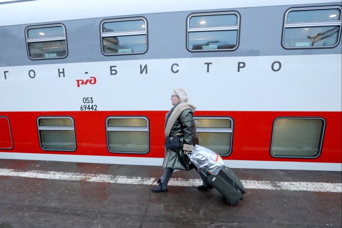 Поезд 104в