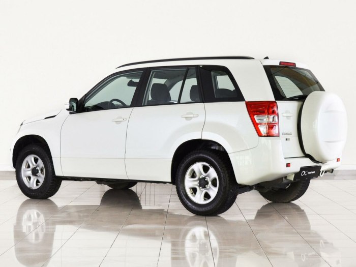 Suzuki Grand Vitara 2010 белая