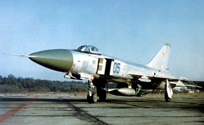 Истребитель - перехватчик Су-15тм