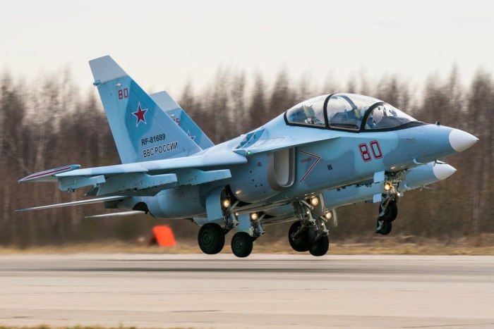 Самолет як 130 ВВС России