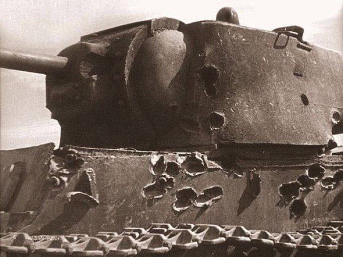 Танк кв-1 Зиновия Колобанова