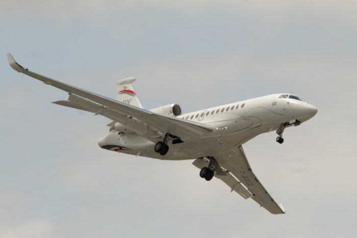 Falcon 8x самолет