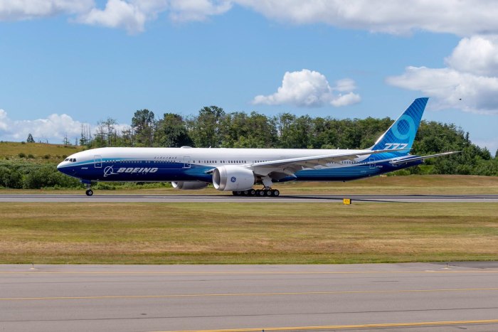 Боинг 777 9