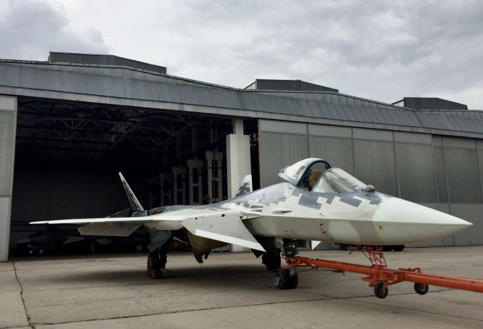 Су-57 реактивный