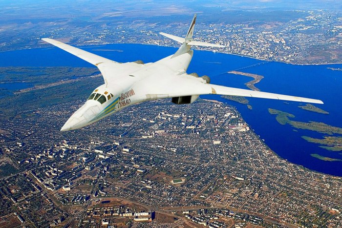 Белый лебедь самолет ту 160