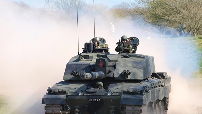 Challenger 2